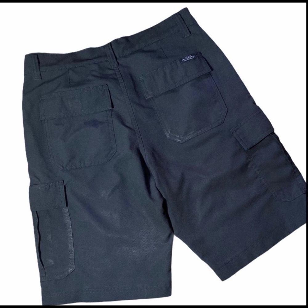 Lee Men's Black Cargo Essential Shorts - Picture 2 of 5